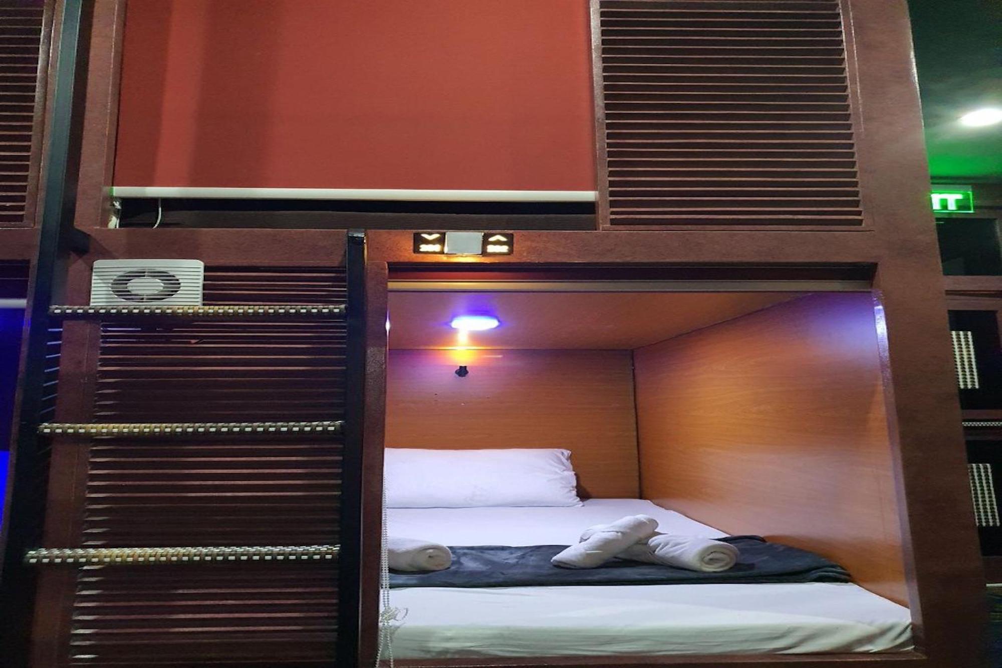 Attic Capsule Hotel Marigondon  Exterior photo